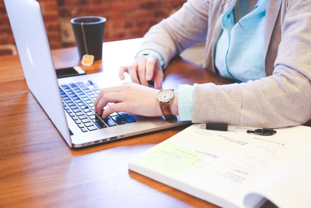 Photo by StartupStockPhotos student, typing, keyboard